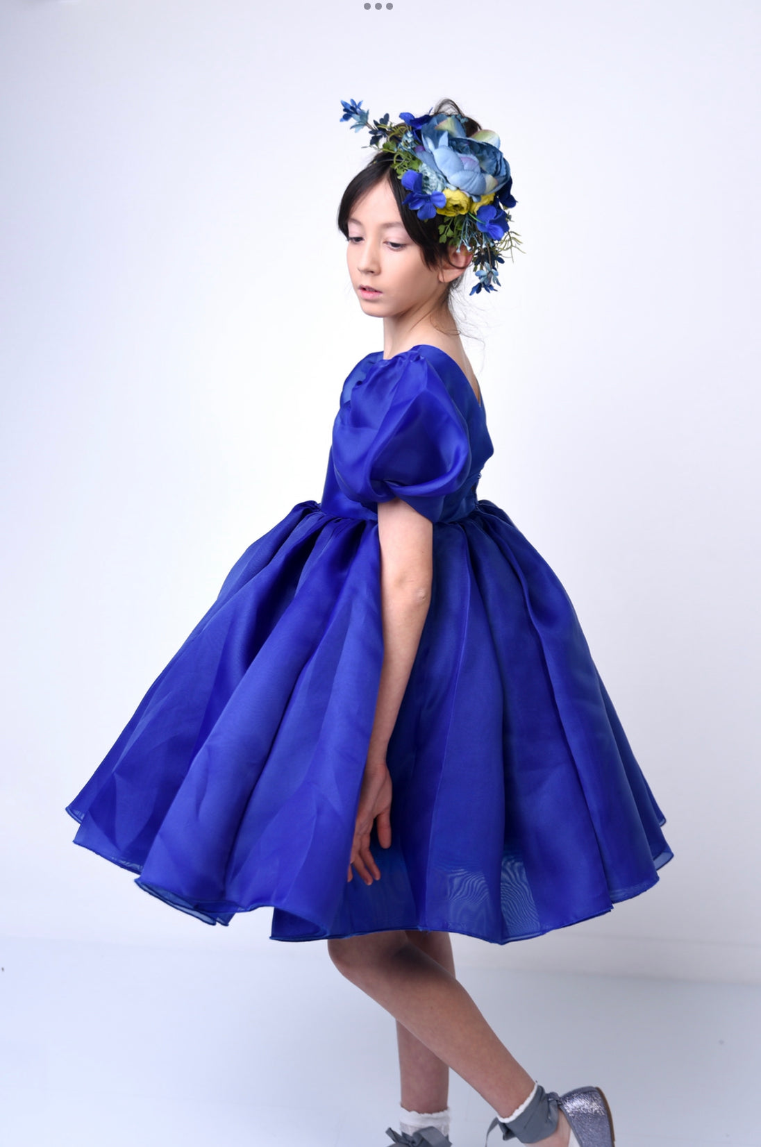 Sapphire blue tulle volume dress